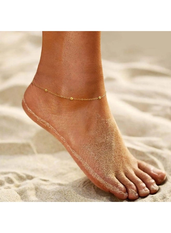 Luxuria A simple and delicate gold anklet studded with small spherical beads distributed along the chain, the "satellite" anklet. - Image 3