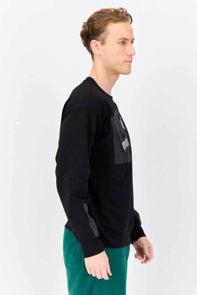 GIORDANO G-Motion Men Sportswear Fit Long Sleeves Outdoor Sweatshirt, Black  - Image 3