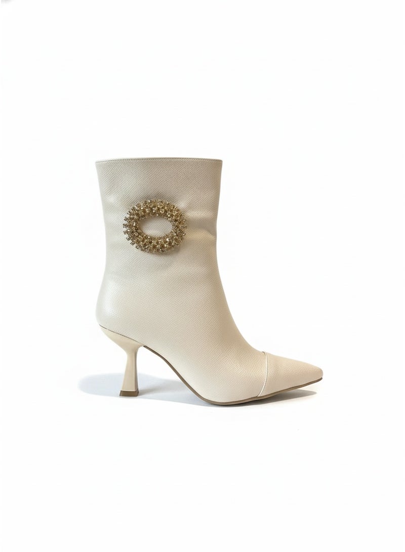Vbranda Elegant leather boot adorned with crystal on the side - Image 2