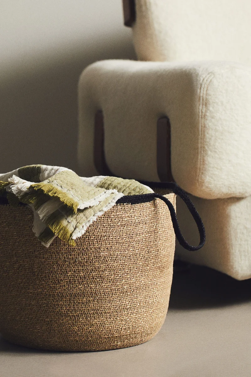 H&M Round seagrass storage basket