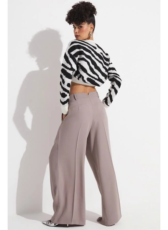 JUNE June Exclusive Pleated Detailed Loose Fit Trouser Grey