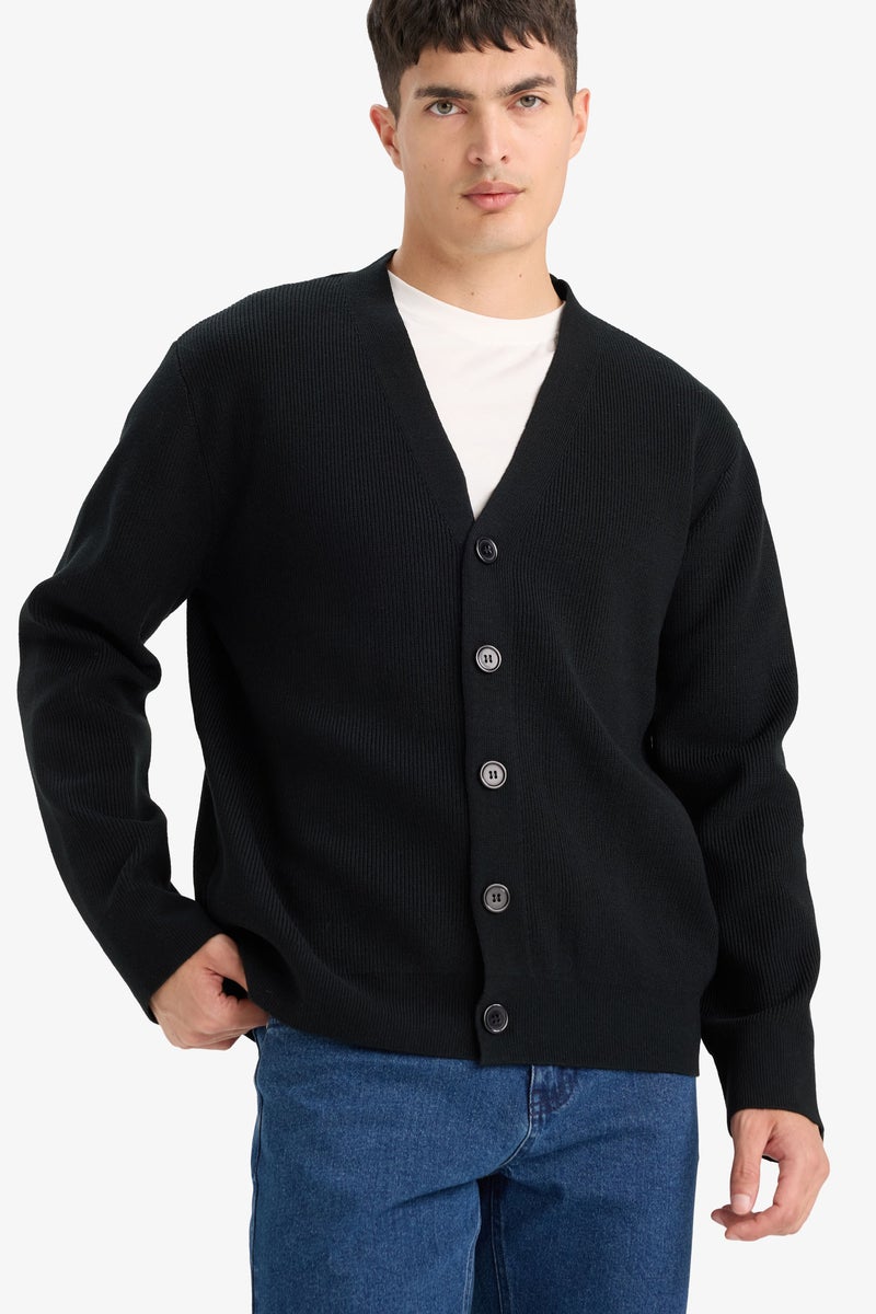 DeFacto Black Man Relax Fit V-Neck Knit Cardigan Casual - Image 1