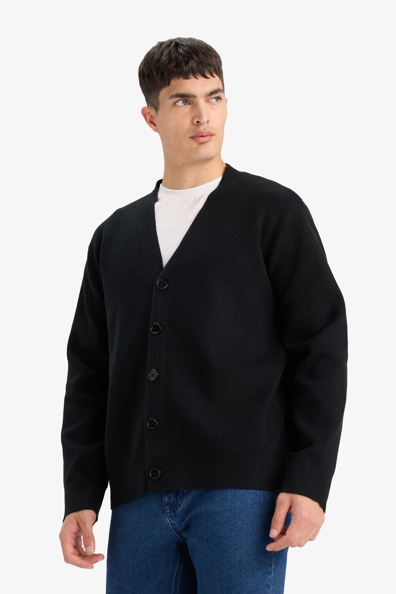DeFacto Black Man Relax Fit V-Neck Knit Cardigan Casual - Image 4