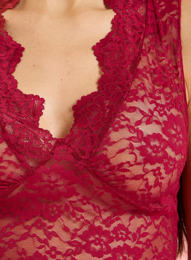 Styli Burgundy V Neck Lace Fitted Slip with Brief - Image 4