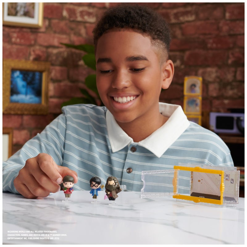 Wizarding World Harry Potter, Micro Magical Moments Action Figures Set with Harry, Hagrid, Dudley & Display Case, Kids Toys for Ages 6 and up - Image 3