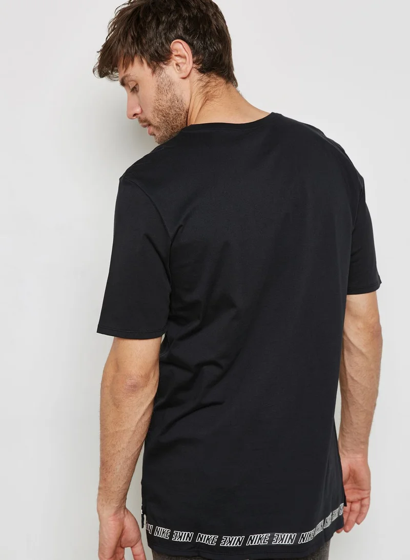 Nike AV15 Longline T-Shirt
