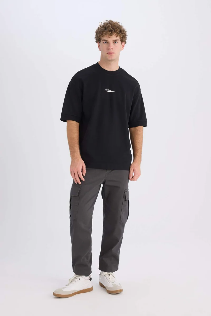 ديفاكتو Loose Fit Crew Neck Printed Heavy Fabric T-Shirt