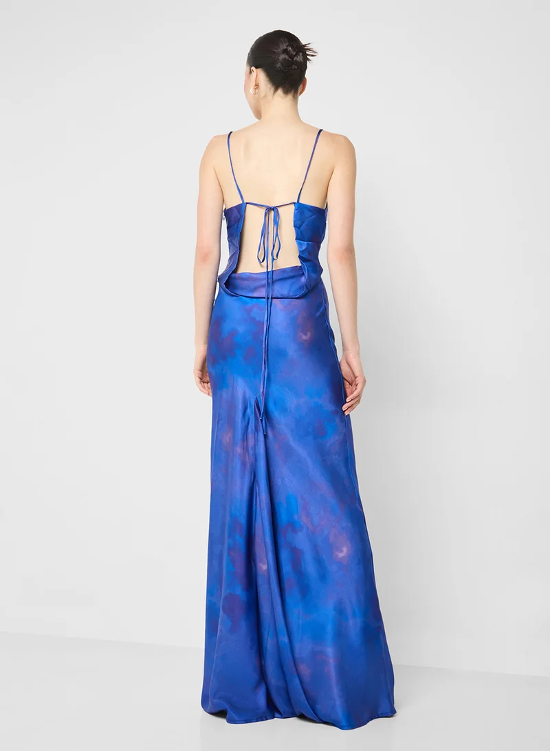 جينجر Strappy Satin Slip Dress