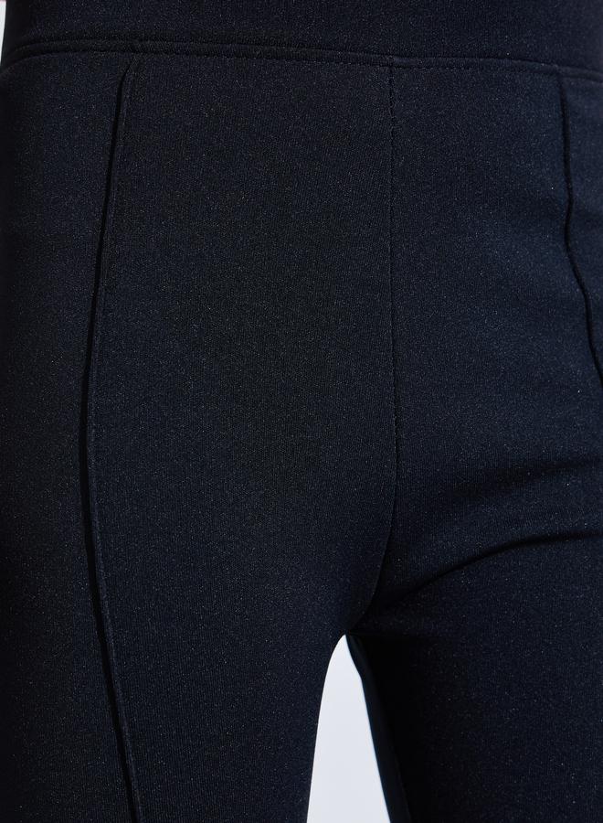 Styli Girls Black Solid Fit and Flared Leggings with Pintuck Detail - Image 3