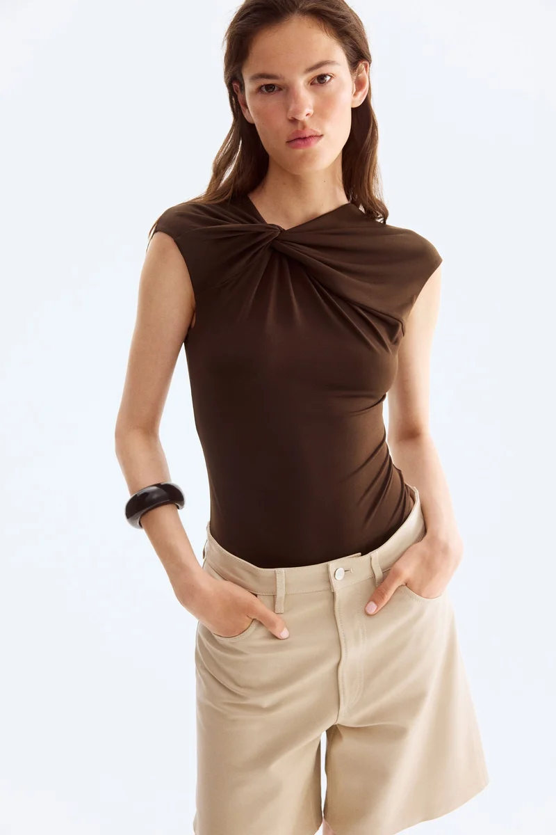 اتش اند ام بودي ثونغ بتفاصيل ملفوفة