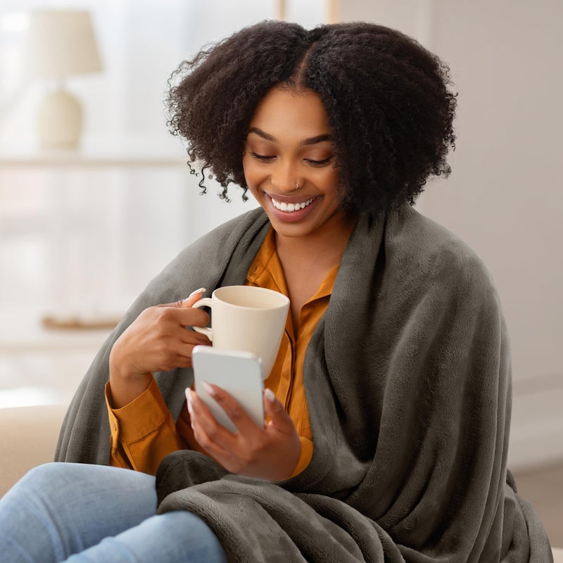 Utopia Bedding Fleece Blanket Queen Size Brown 300GSM Luxury Fuzzy Soft Anti-Static Microfiber Bed Blanket (90x90 Inch) - Image 4