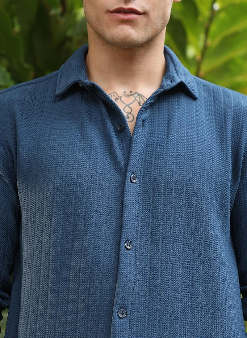 Campus Sutra Men's Aegean Blue Chevron-Panel Tactile Shirt For Casual Wear | Spread Collar | Long Cuffed Sleeves | Button Closure | Shirt Crafted With Comfort Fit For Everyday Wear