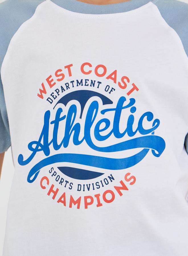 Styli Slogan Print Raglan Sleeve T-Shirt and Shorts Set - Image 3