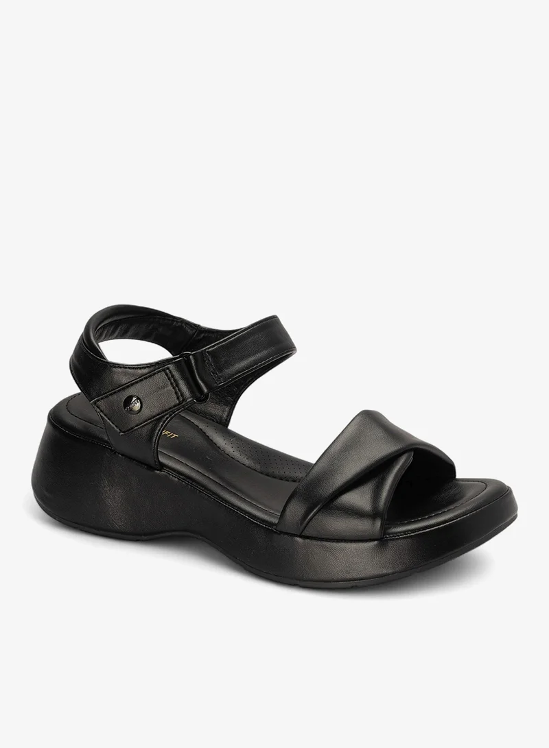 باتا صندل كومفيت بكعب بلاتفورم مع حزام كاحل