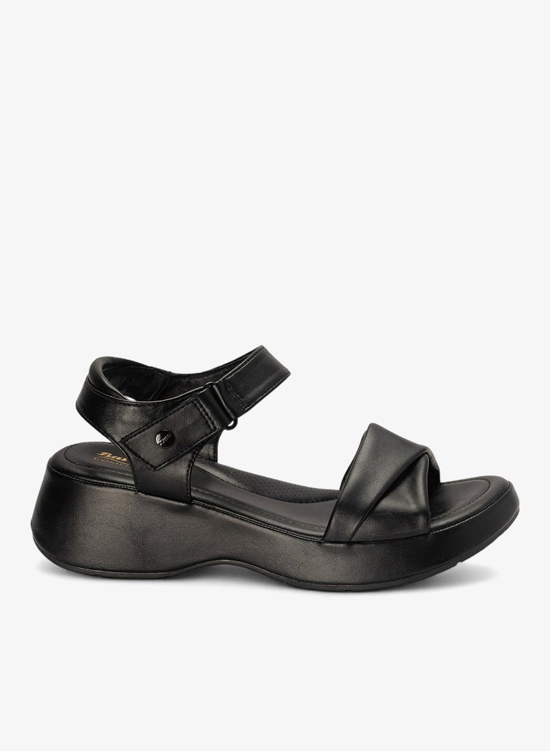 باتا صندل كومفيت بكعب بلاتفورم مع حزام كاحل - Image 1