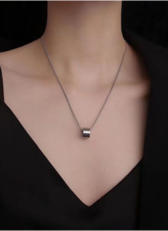Men's and Women's Silver Stainless Steel Necklace Clavicle Chain  - Image 3