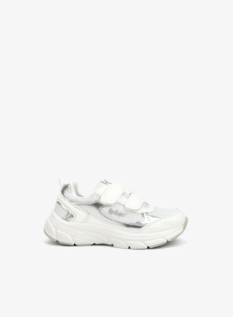 لي كوبر حذاء رياضي بناتي بألواح وإغلاق بشريط لاصق