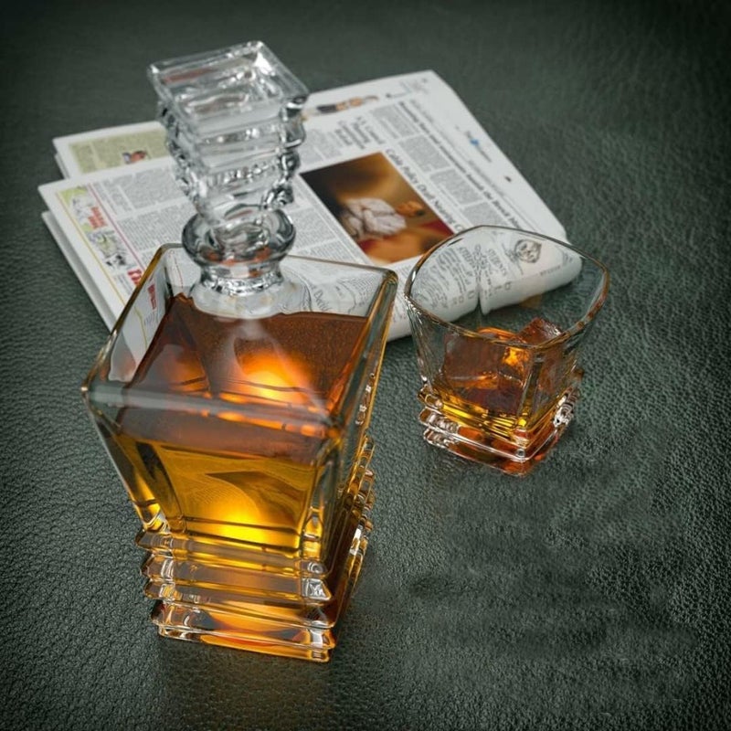 HEIP HEIP European Crystal Clear 7 Pcs Decanter and Glasses Set- Stylish 1 Decanter and 6 Pcs Glass Set - Perfect for Whiskey, Scotch, Wine, Vodka, Tequila, Rum ((Lucifer Decanter + 06 Glass))  - Image 4