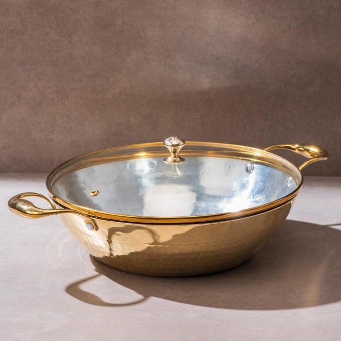BRASS WOK WITH A LID KADHAI NONSTICK WOK PAN WITH A TIN COATING NONTOXIC COOKWARE WITH AYURVEDIC HEALTH BENEFITS PFOA AND PFAS FREE GLASS LID FLAT BASE