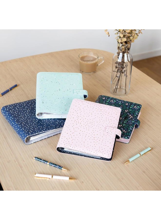 FILOFAX منظم إنديغو، حجم A5، فروس - غلاف يشبه الجلد مع لمسات من الذهب، ستة حلقات، تقويم يومي أسبوعي، متعدد اللغات، 2024 (C028742-24) - Image 3