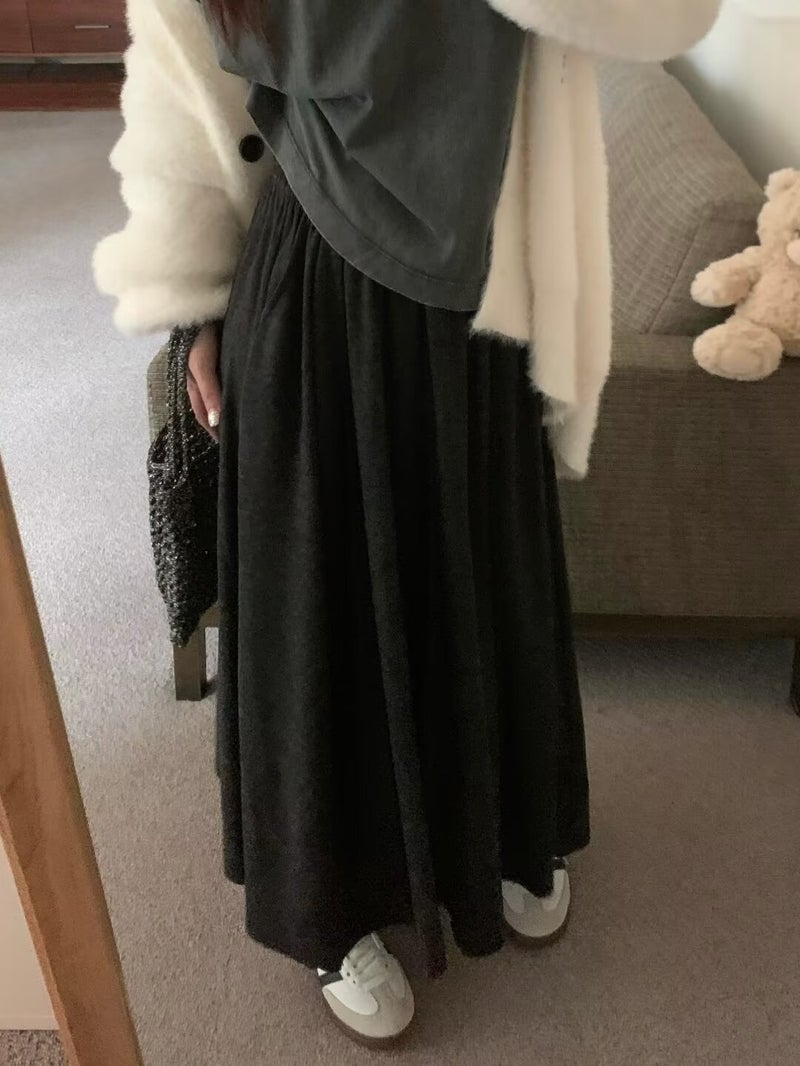 Autumn 2024 Womens Grey All-match Lazy Style Skinny Large Skirt Mid-length Glutinous Rice Pleated Skirt Black
