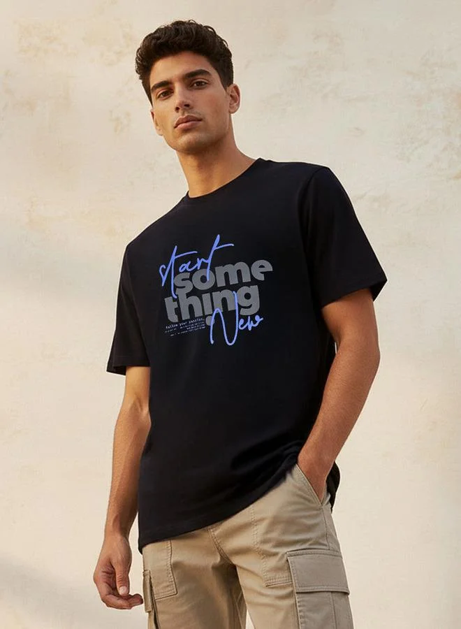 سبلاش فيڤ Men Slim Fit Crew Neck Short Sleeves Slogan Print T-shirt