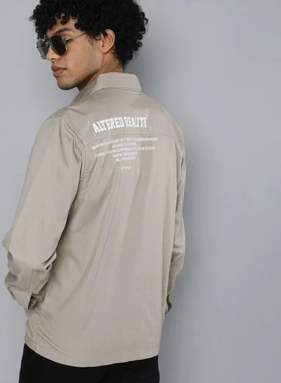 شركة المرآب الهندية Men Slim Fit Solid Full Sleeves Cutaway Collar Casual Over Shirt
