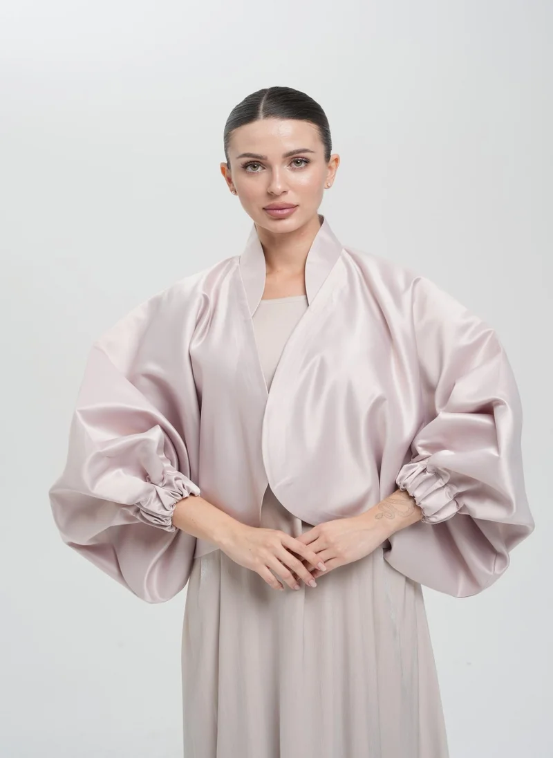 Meem by Mariyah Flowy abaya with jacket
