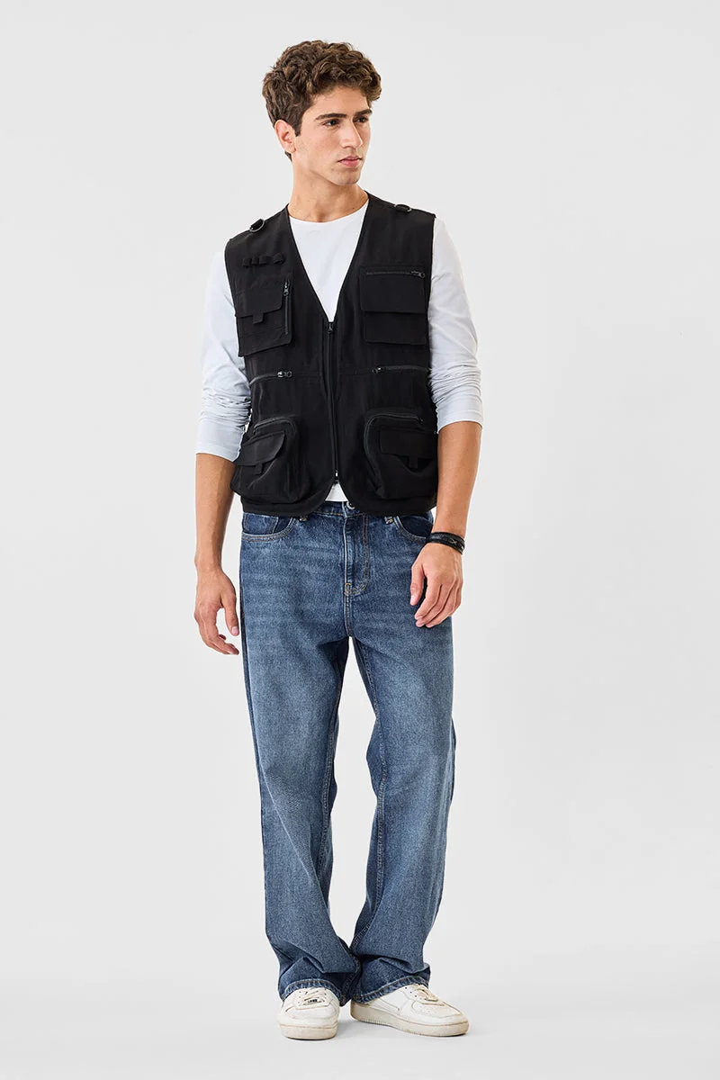 SNITCH Black Solid Sleeveless Regular Fit Streetwear Jacket