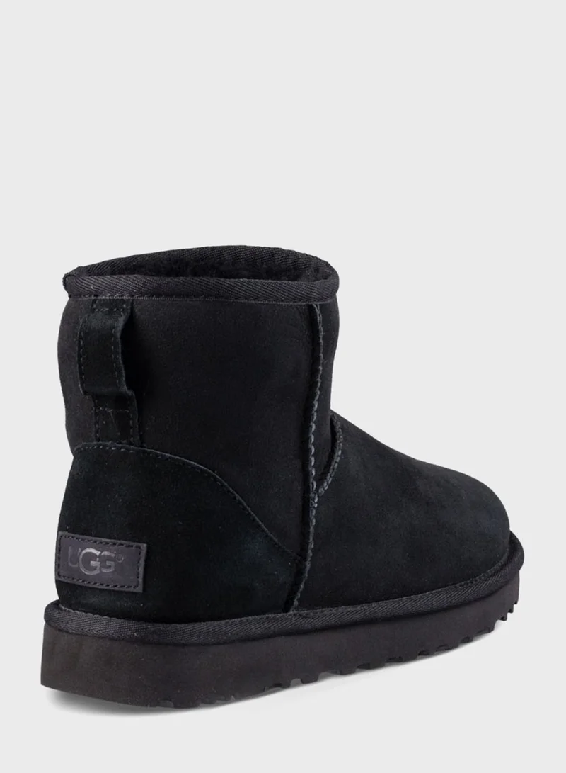 UGG Classic Mini Ugg
