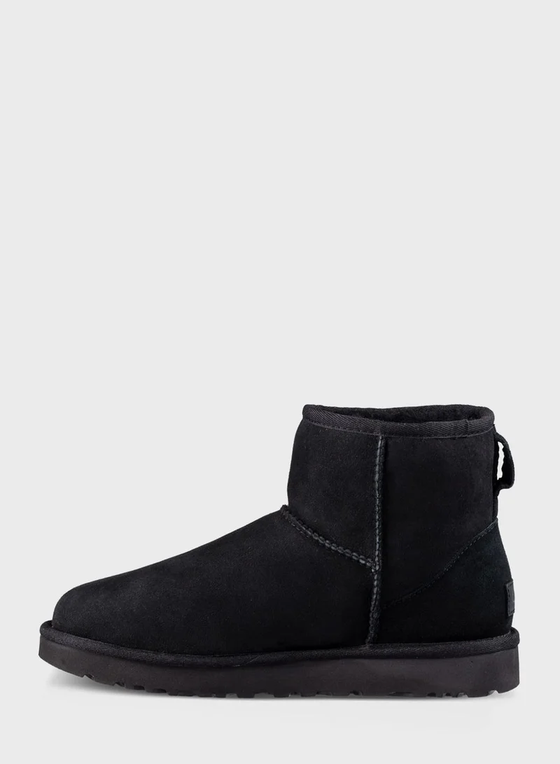 UGG Classic Mini Ugg
