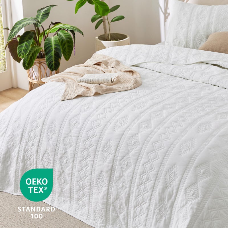 Bedsure 100% Cotton Quilt Set - Queen Size Bedspread, Lightweight Soft Bed Coverlet, 3-Piece Cozy Stitching Quilt Set with 2 Pillow Shams in Geometric Pattern, Gift for Grandma, 90x96 inches, White - Image 4