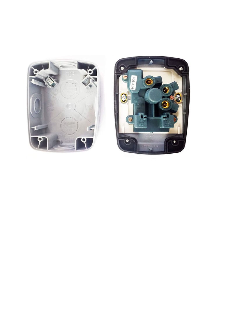 MK 15 Amps Switched Socket Outlet - Image 2