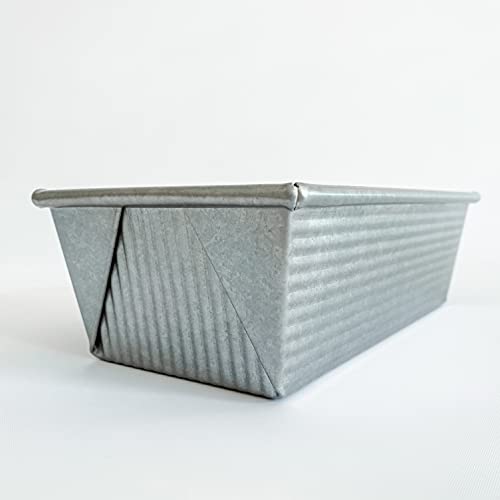 USA Pan Bakeware Aluminized Steel Loaf Pan, 5"D x 10"W x 3"H, 1.5 Pound - Image 2
