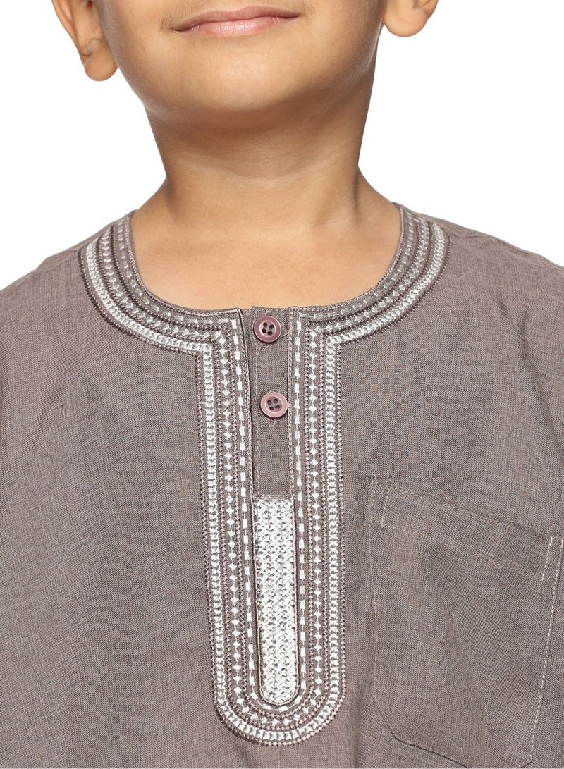 Boys' Round Neck Short Sleeve Jalabiya | Comfortable and Stylish Kaftan-Inspired Thobe - Mix Color 2