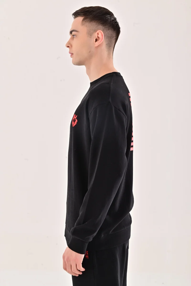 Esso5 Embossed Logo Sweatshirt