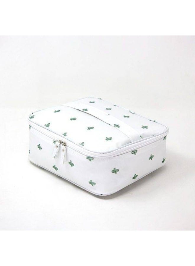 Discover elegance and practicality with this distinctive makeup or toiletries bag. - Image 5