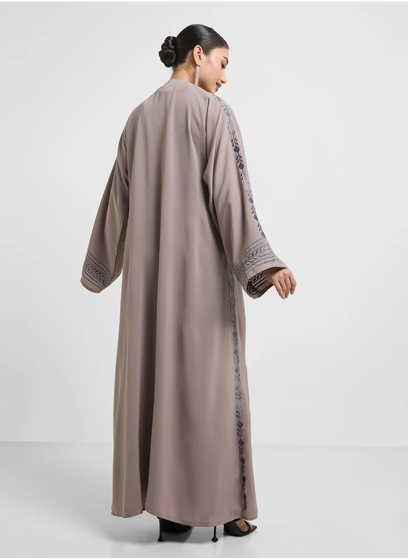 hayas closet Floral Embroidery Wide Sleeve Abaya