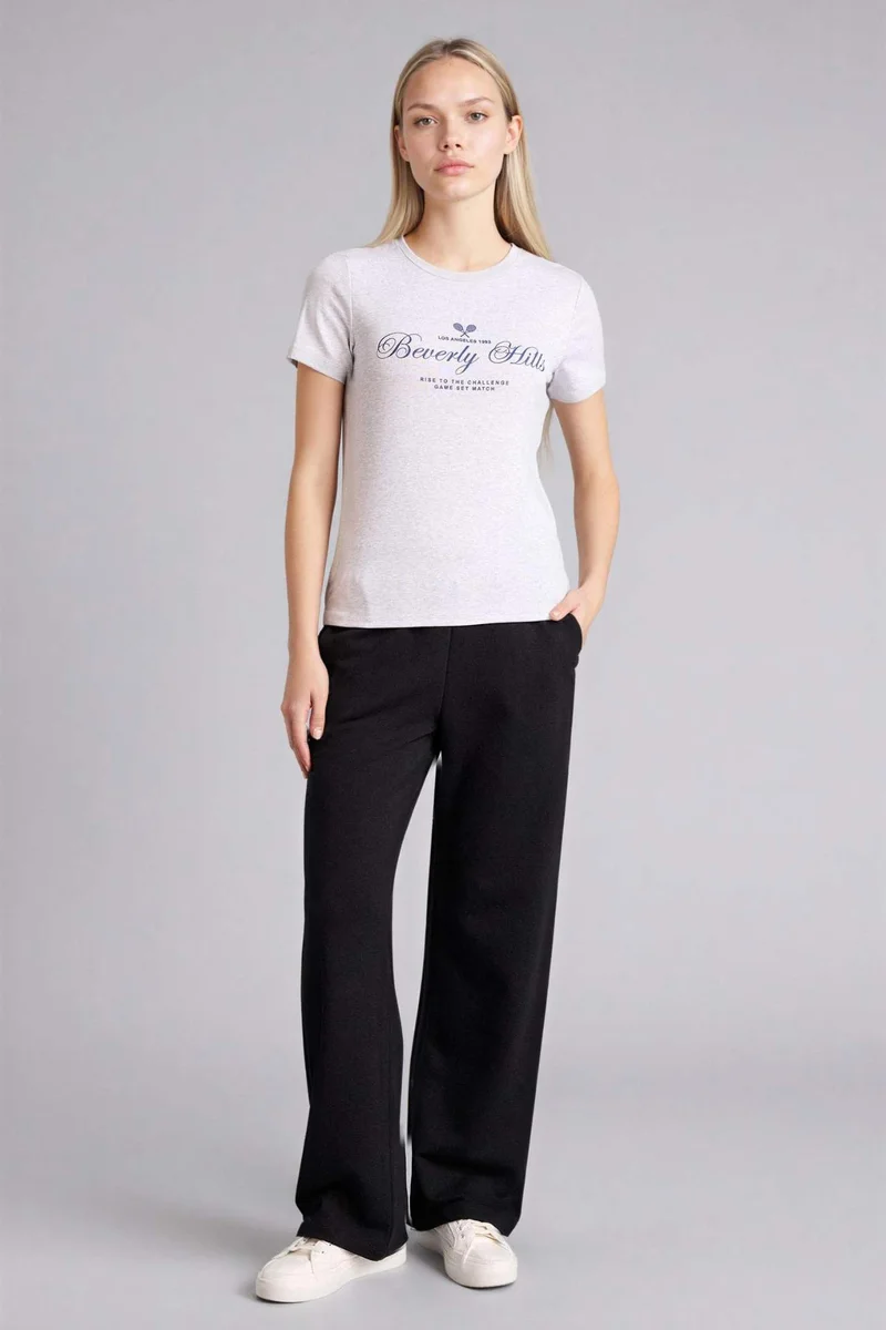 ديفاكتو Straight Fit Basic Trousers