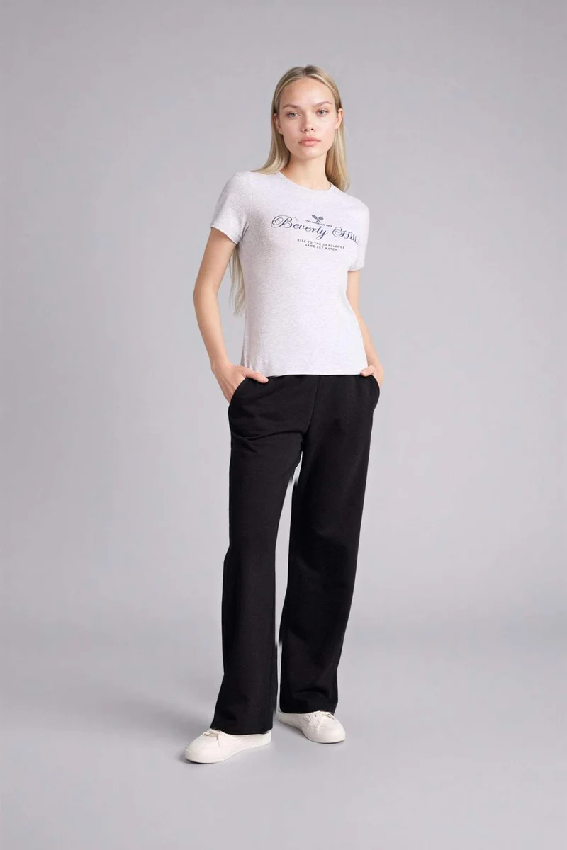 ديفاكتو Straight Fit Basic Trousers