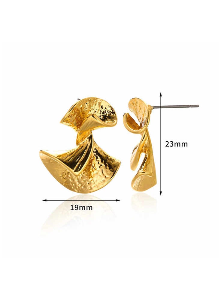 "Twister Gold Earrings, an elegant design that adds a touch of luxury to your look."