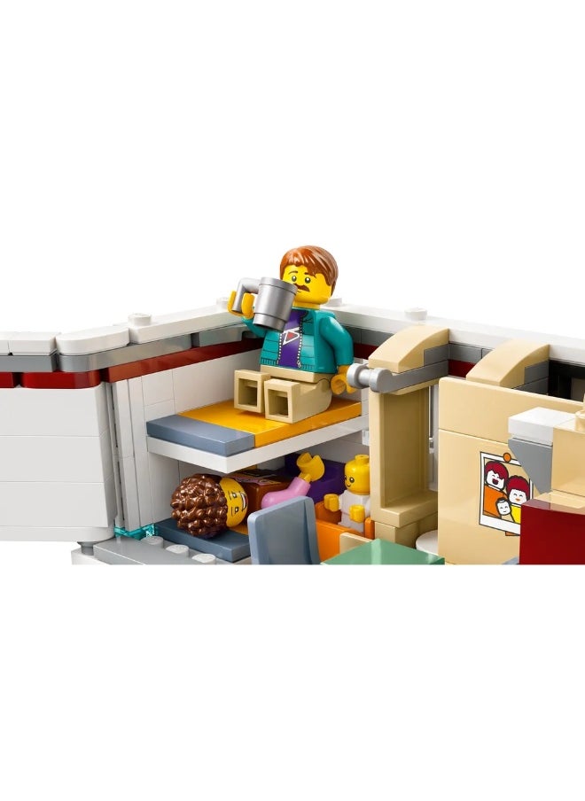 LEGO LEGO - City Holiday Adventure Camper Van 385 Pieces - 60454  - Image 3