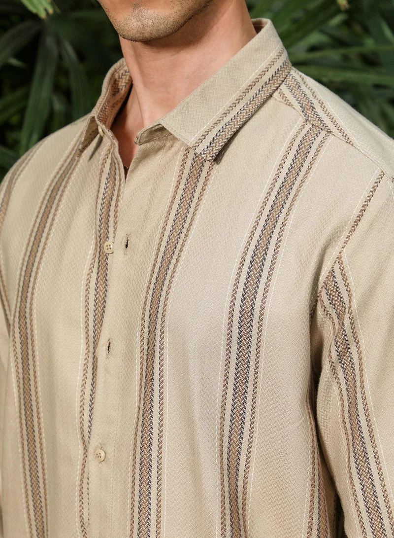 Campus Sutra Campus Sutra Men's Bisque Beige Halo-Striped Shirt For Casual Wear | Spread Collar | Long Sleeve | Button Closure | Shirt Crafted With Comfort Fit For Everyday Wear