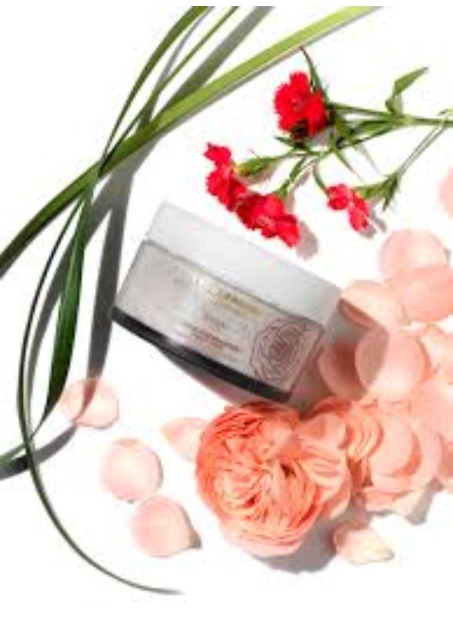 أروما ثيرابي أسوسياتس مقشر ثلاثي بالورد من أروماثيرابي أسوشيتس 200 مل - Image 3