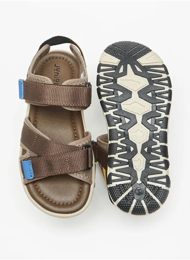 جونيورز Boys Textured Floaters with Hook and Loop Closure