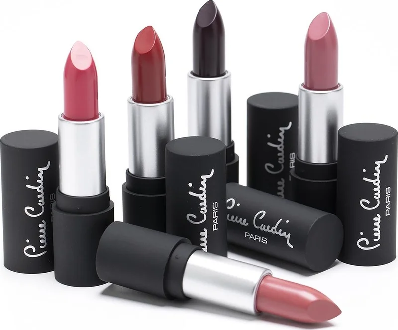 بيير كاردان Matte Chiffon Touch Lipstick -Plum -195