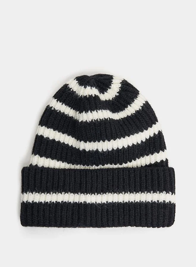 ستايلي Two Tone Striped Design Beanie
