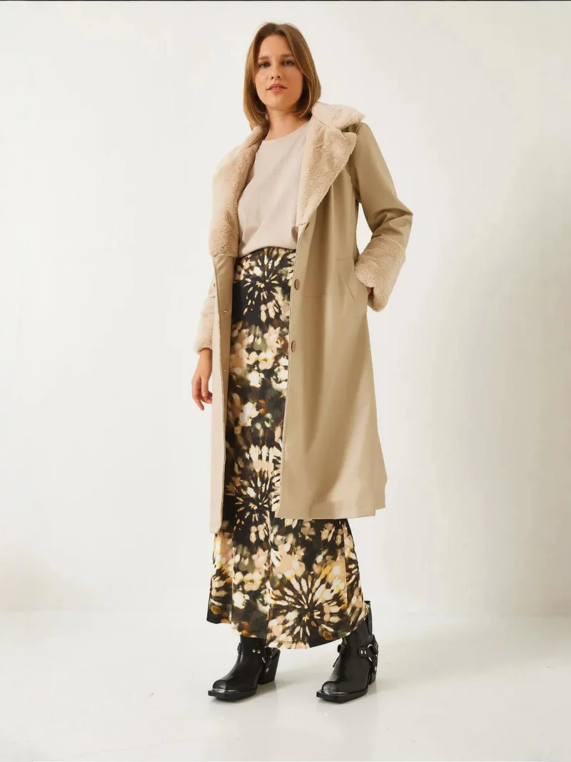 Bianco Lucci LUCCI Faux Fur Detailed Long Faux Leather Trench Coat