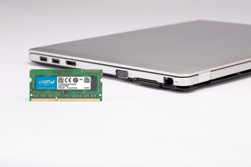 Micron Crucial 4GB Single DDR3/DDR3L 1600 MT/S (PC3-12800) Unbuffered SODIMM 204-Pin Memory - CT51264BF160B - Image 3