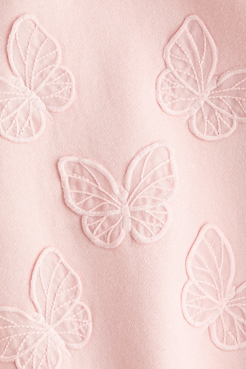 اتش اند ام سويت شيرت بتفاصيل مزينة